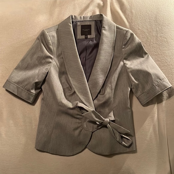 Tan Limited short sleeve blazer with tie. Size small. - Picture 1 of 1